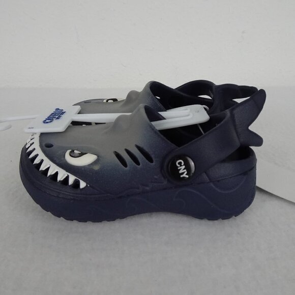 Shark Style - Size 5 Toddler Crocs! Sandals - Picture 6 of 11